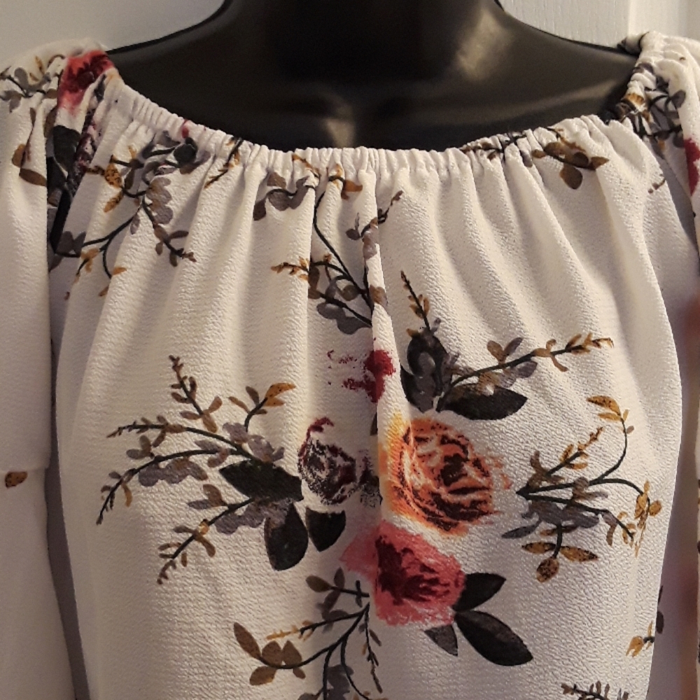 💕Y2K CUTE💕New Gypsy Style Floral Blouse - Picture 4 of 5